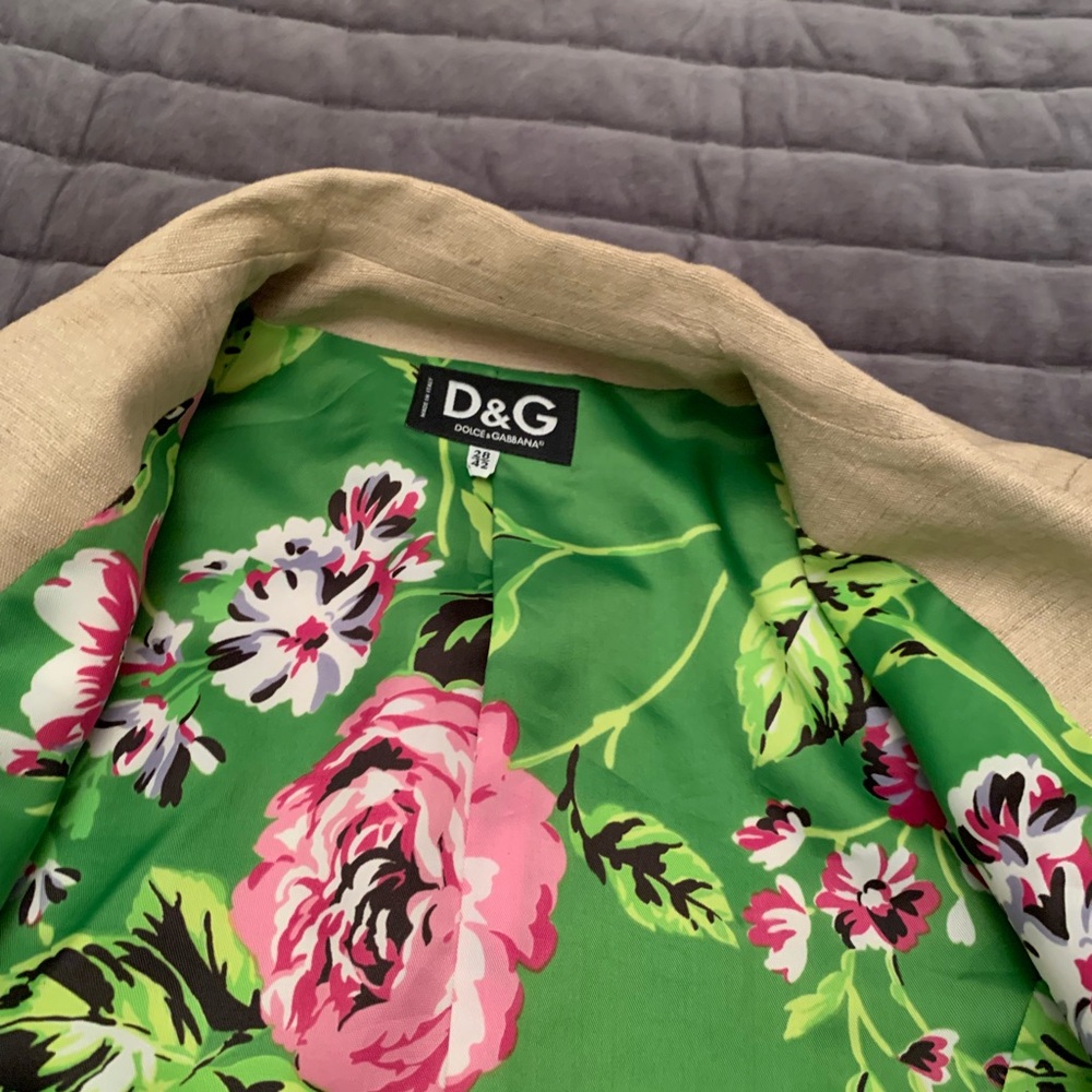 D&G suit - Picture 3 of 6